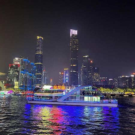 Doubletree By Hilton Guangzhou-Free Shuttle Bus To Canton Fair Complex & Overseas Buyer Registration Services During Canton Fair Period מראה חיצוני תמונה