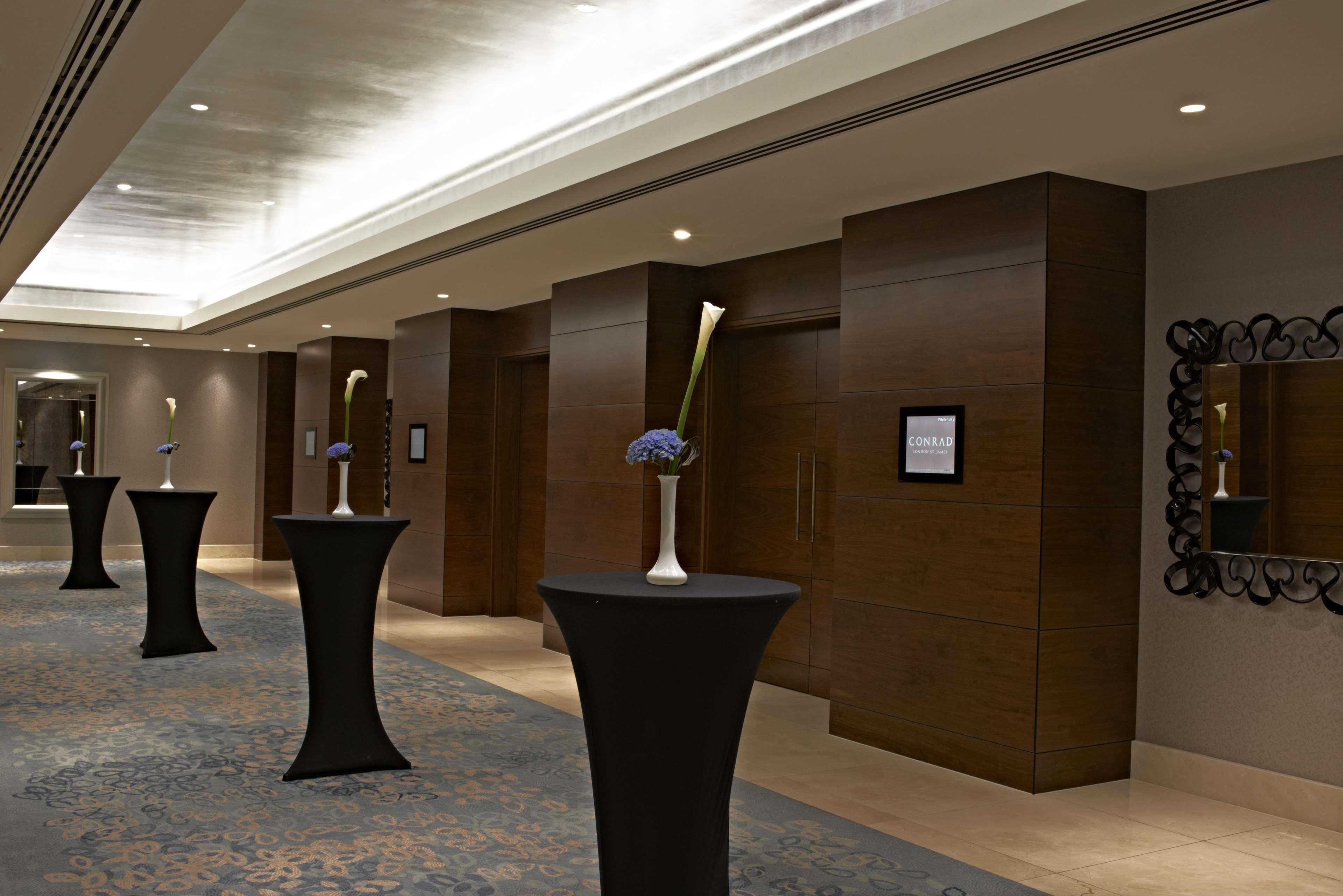 Doubletree By Hilton Guangzhou-Free Shuttle Bus To Canton Fair Complex & Overseas Buyer Registration Services During Canton Fair Period מראה חיצוני תמונה