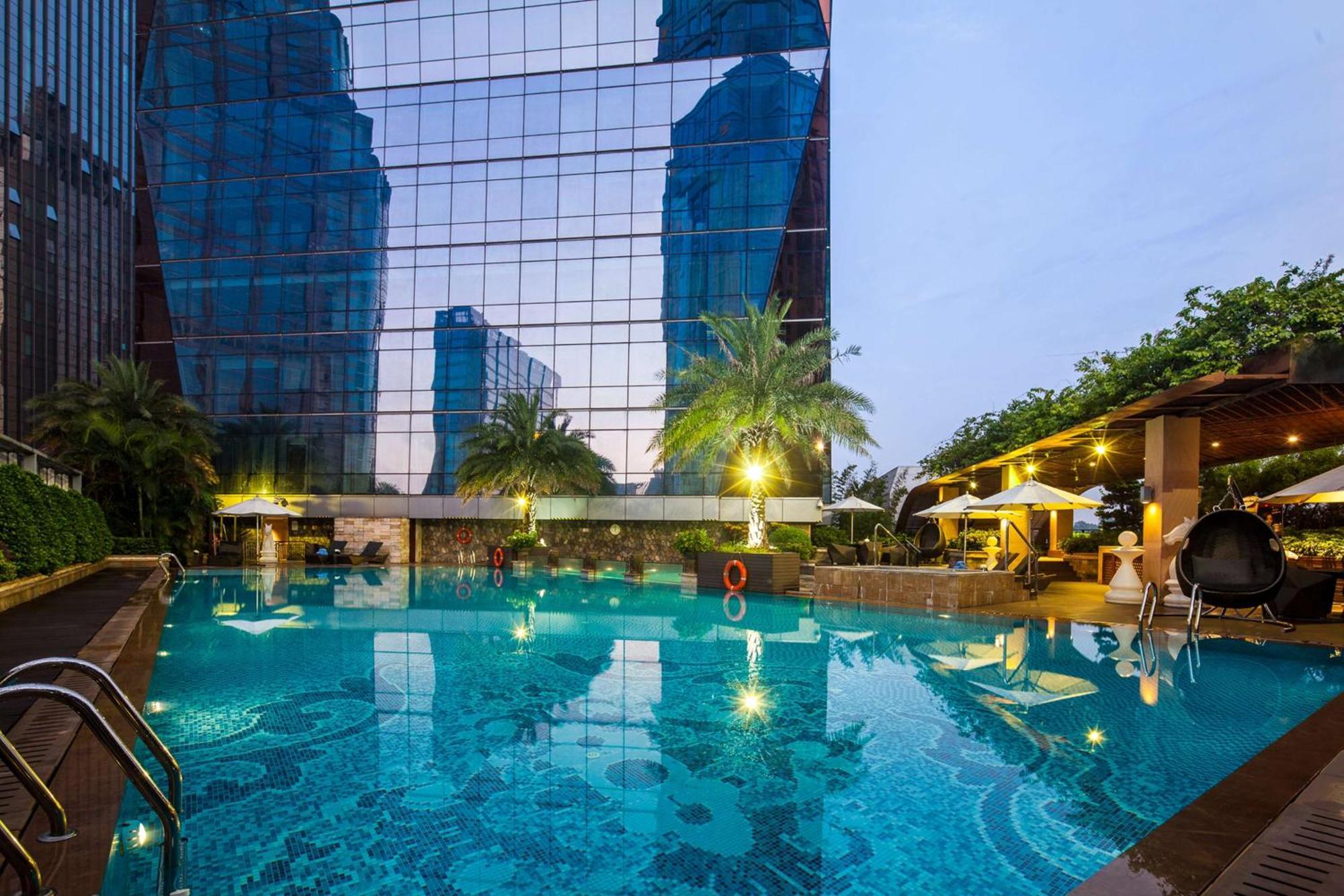 Doubletree By Hilton Guangzhou-Free Shuttle Bus To Canton Fair Complex & Overseas Buyer Registration Services During Canton Fair Period מראה חיצוני תמונה