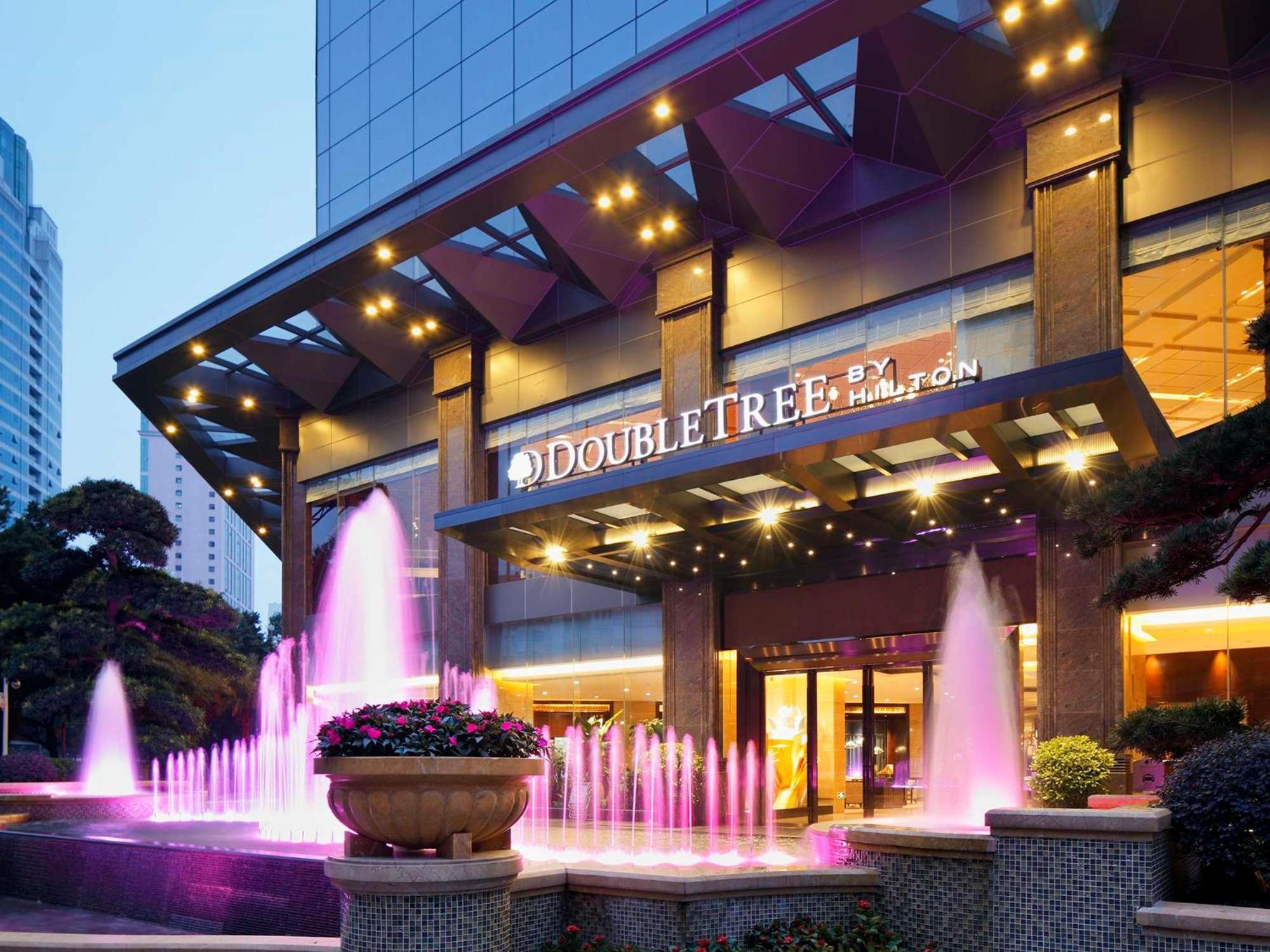 Doubletree By Hilton Guangzhou-Free Shuttle Bus To Canton Fair Complex & Overseas Buyer Registration Services During Canton Fair Period מראה חיצוני תמונה